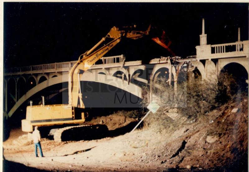 Ash Avenue Bridge demolition