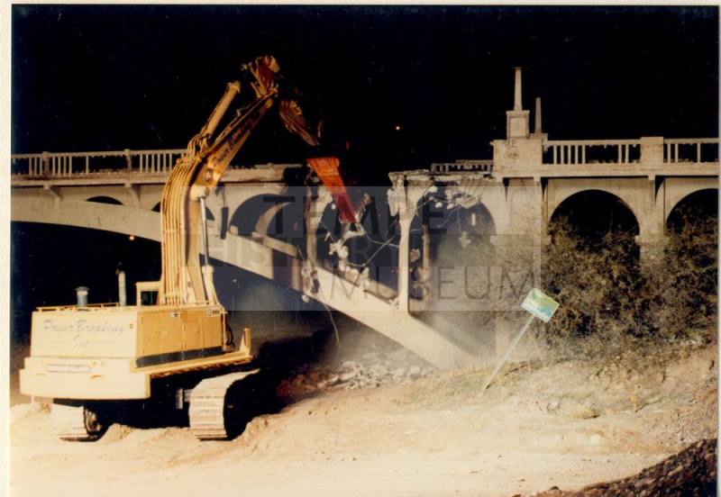 Ash Avenue Bridge demolition