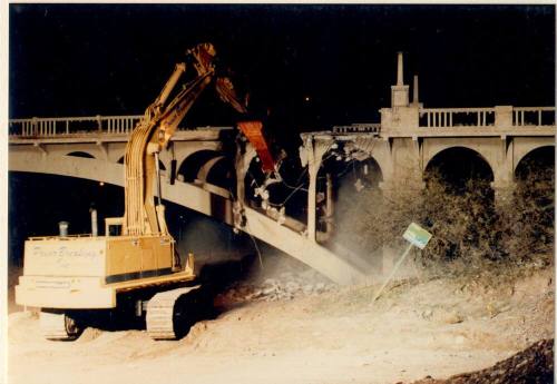 Ash Avenue Bridge demolition
