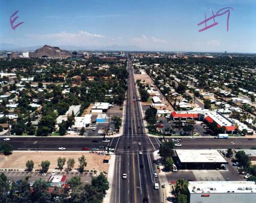 Aerial photo of University & Priest -- west toward east
