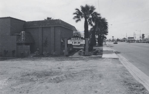 Motel Franciscan Inn - 1005 East Apache Boulevard, Tempe, Arizona