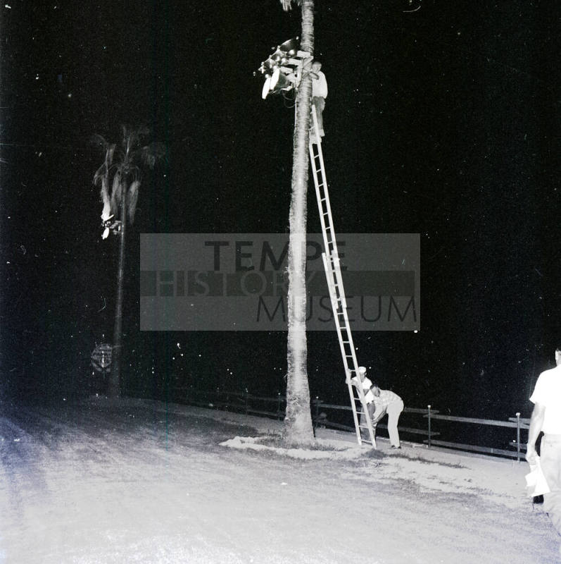Papa-Go Golf Course At Night