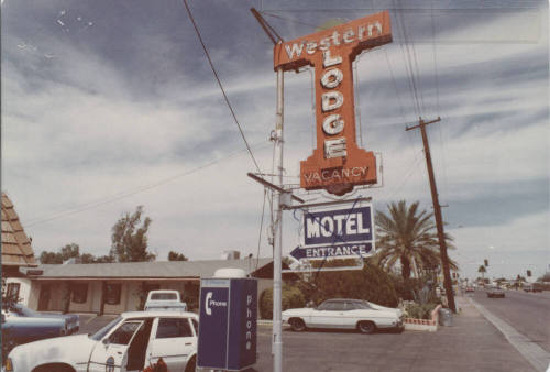 Western Lodge Motel - 2174 East Apache Boulevard, Tempe, Arizona