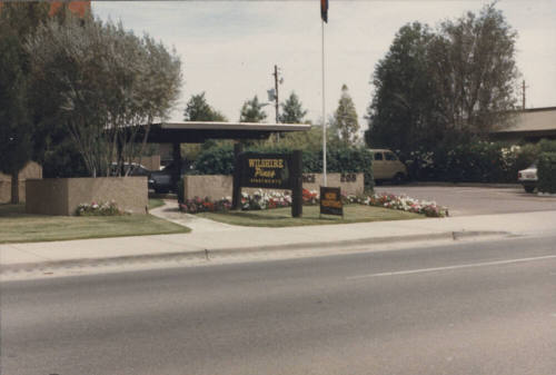 Wilshire Pines Apartments - 202 East Baseline Road, Tempe, Arizona