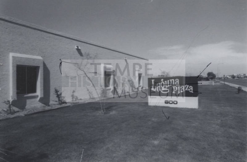 Laguna Plaza - 600 East Baseline Road, Tempe, Arizona