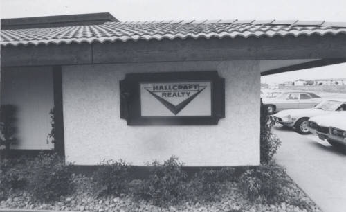 Hallcraft Realty - 700 East Baseline Road, Tempe, Arizona