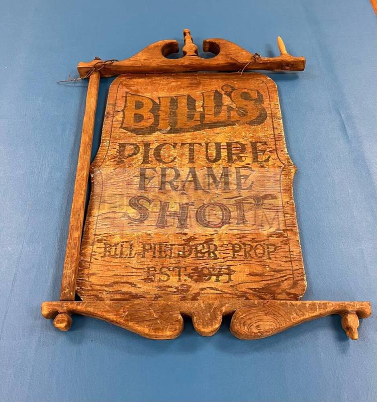 Bill's Frames Shop Sign