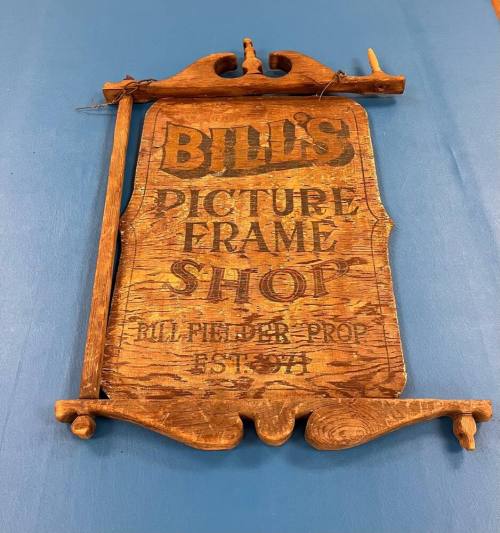 Bill's Frames Shop Sign