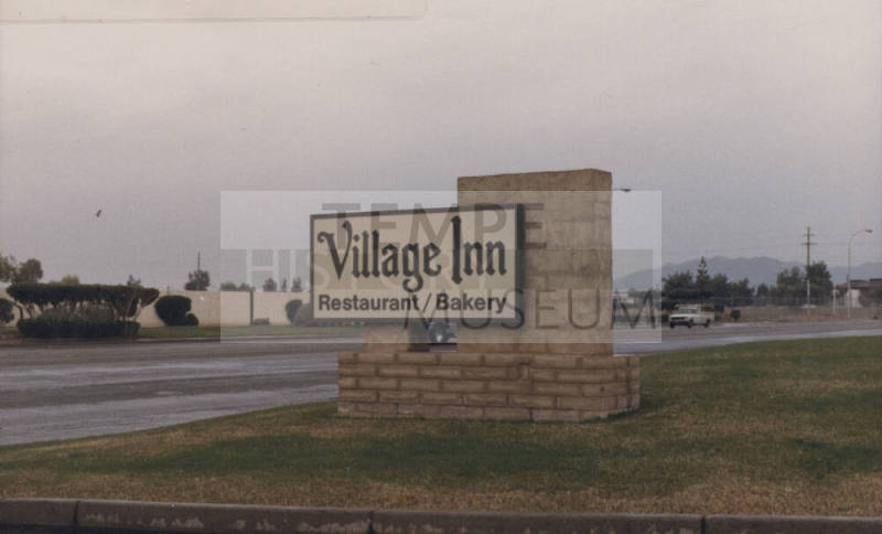 Villiage Inn Restaurant and Bakery -  950  East Baseline Road, Tempe, Arizona