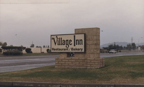 Villiage Inn Restaurant and Bakery -  950  East Baseline Road, Tempe, Arizona