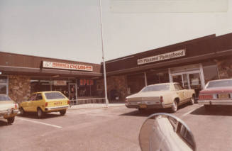 Domenic's Cycling and Planned Parenthood - 49 East Broadway Road, Tempe, Arizona