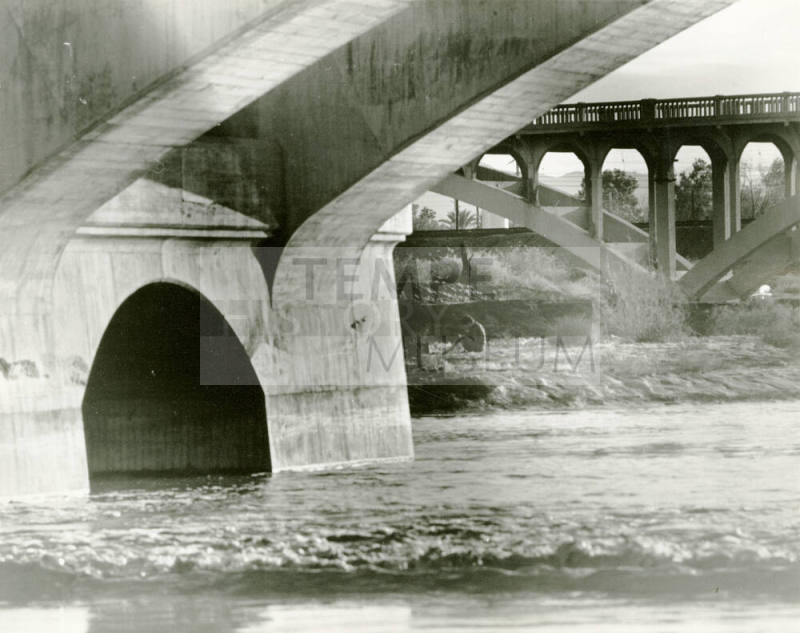 Photographic Print-8 x 10 View of the Salt River and the Bridge Spans