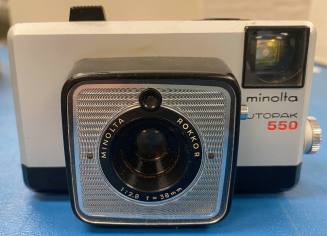 Minolta Auto Pak 550 camera