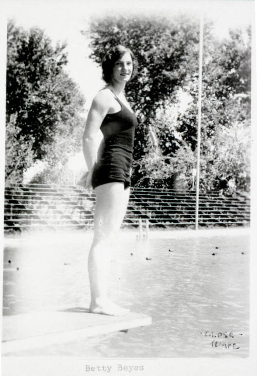 Photo-Betsy Beyes at Tempe Beach