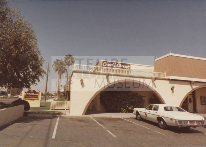 Chuck E. Cheese's - 1000 East Broadway Road, Tempe, Arizona