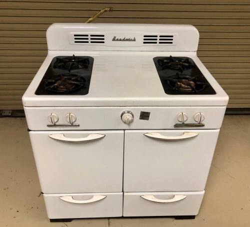 Stove from Hudson Manor Neighborhood house