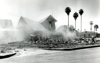 House demolition, University & Maple, Tempe
