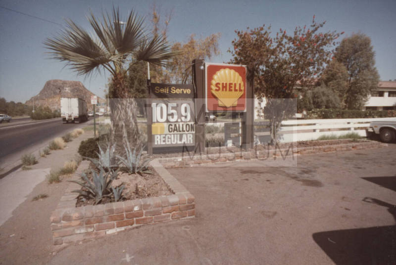 Shell - 1350 West Broadway Road, Tempe, Arizona