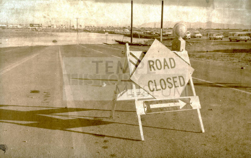 Road Flooded Sign