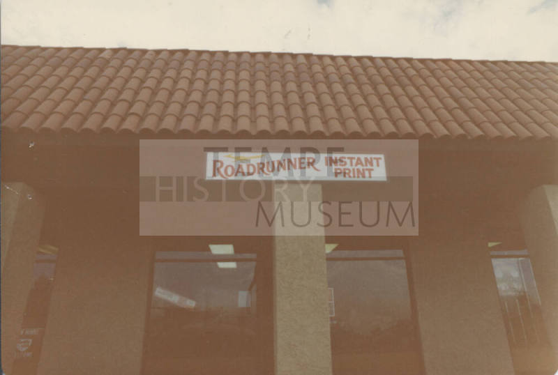 Road Runner Instant Print - 2187 East Broadway Road, Tempe, Arizona