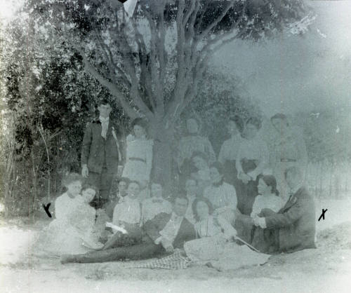 Group photo of 18 adults
