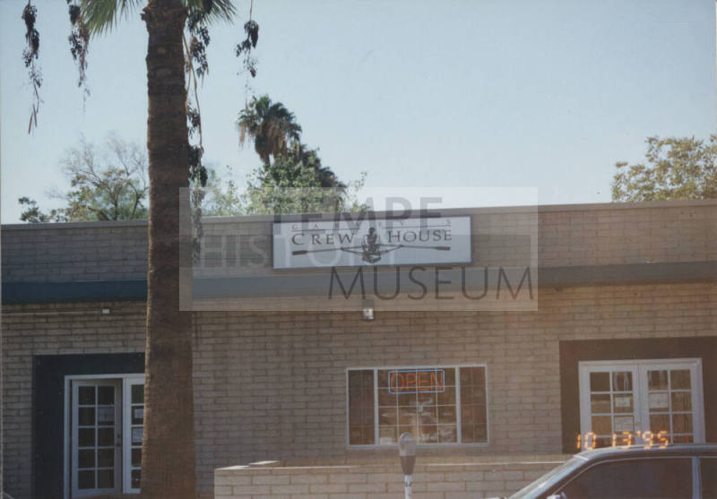 Garvey's Crew House - 620 South College Avenue, Tempe, Arizona
