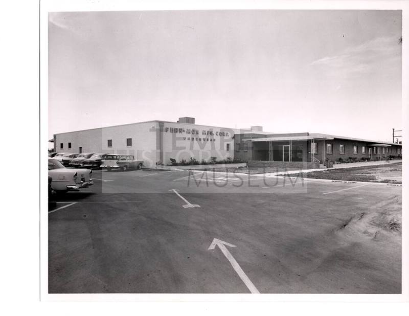 Penn-Mor Mfg. Corp. Building Photographic Print