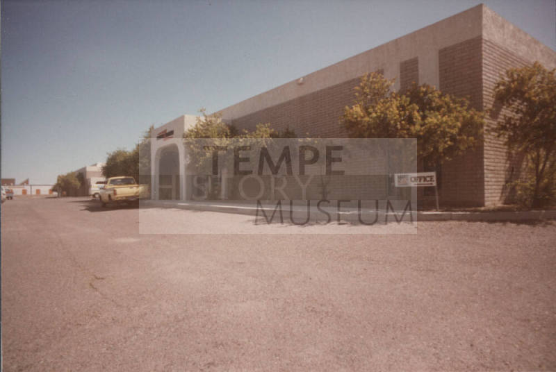 Maaco Auto Painting - 525 South Hayden Road, Tempe, Arizona
