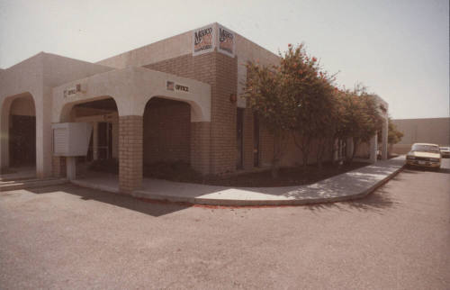 Maaco Auto Painting - 525 South Hayden Road, Tempe, Arizona
