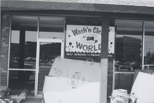 Wash-N-Clean World - 1037 East Lemon Street, Tempe, Arizona