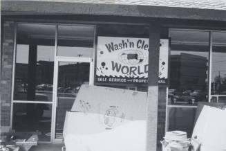 Wash-N-Clean World - 1037 East Lemon Street, Tempe, Arizona