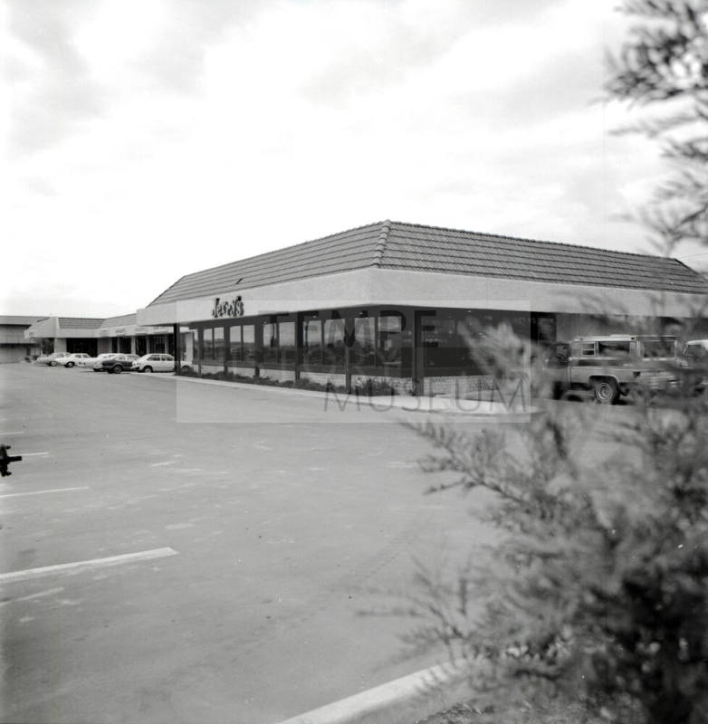 Jerry's Restaurant, N. Scottsdale Rd., Tempe
