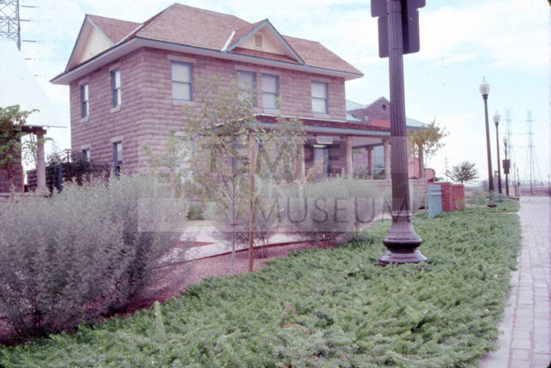 Olde Towne Square, Tempe