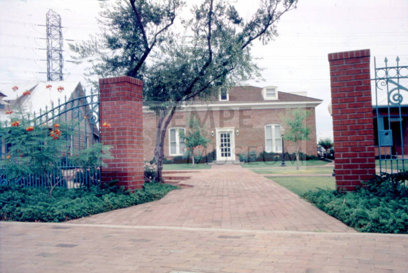 Olde Towne Square, Tempe