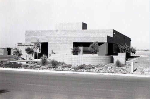 Oakland Machine Co. Inc., 305 S. Rockford Dr., Tempe
