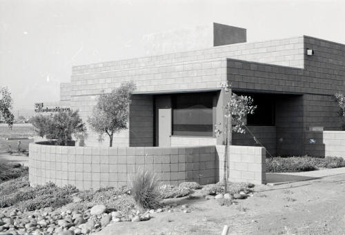 Oakland Machine Co. Inc., 305 S. Rockford Dr., Tempe