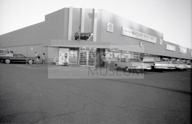 Shopping Center, 16th & Missouri, Phoenix
