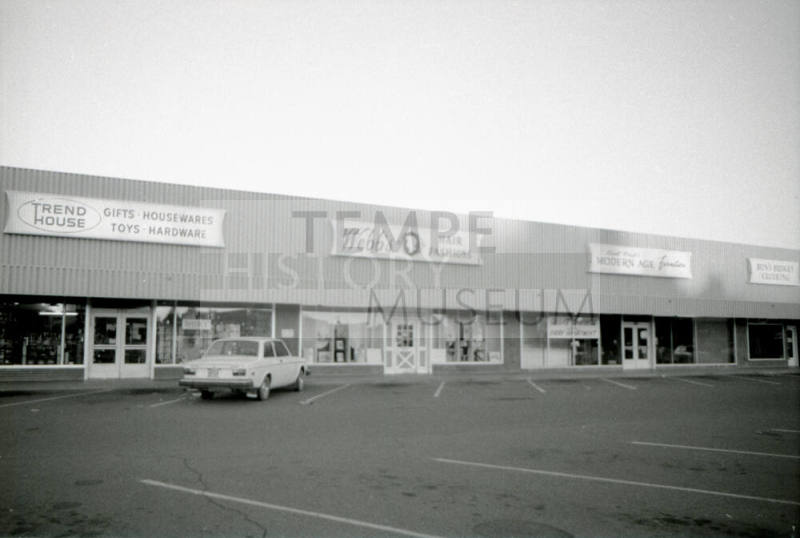 Shopping Center, 16th & Missouri, Phoenix