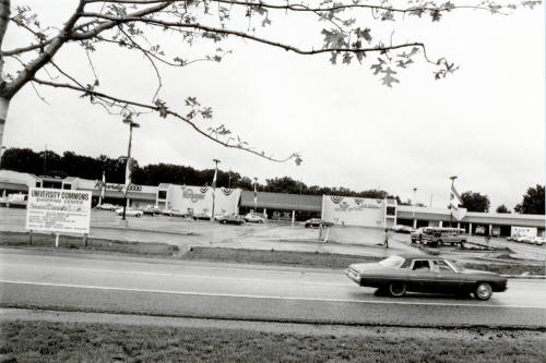 University Commons Shopping Center, Mishawaka, IN.