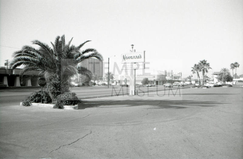 Navarre's Restaurant Sign, 25 E. Camelback Rd., Uptown Plaza, Phoenix