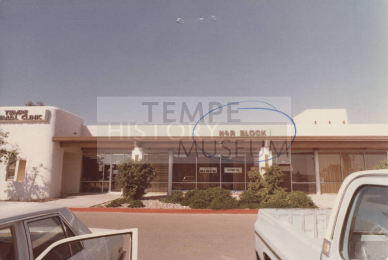 H & R Block - 6462 South McClintock Drive, Tempe, Arizona