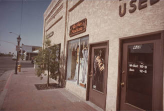 Vee Gee Fashions - 422 South Mill Avenue, Tempe, Arizona