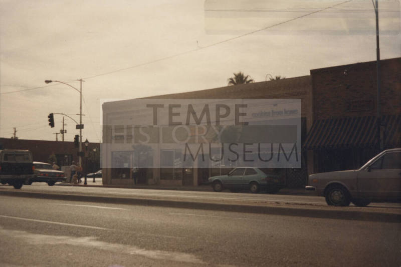 Zia Records - 420 South Mill Avenue, Tempe, Arizona