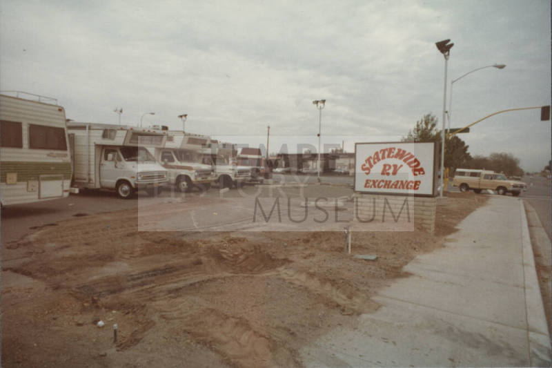 Statewide RV Exchange - North Scottsdale Road, Tempe, Arizona