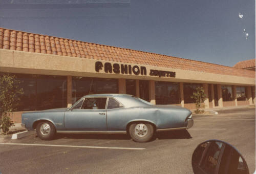 Fashion Dinettes - 1440 North Scottsdale Road, Tempe, Arizona