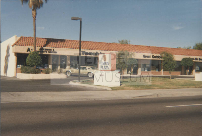Union Plaza Business - 1428-1526 North Scottsdale Road, Tempe, Arizona