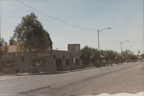 Long Wong's - 709 South Mill Avenue, Tempe, Arizona