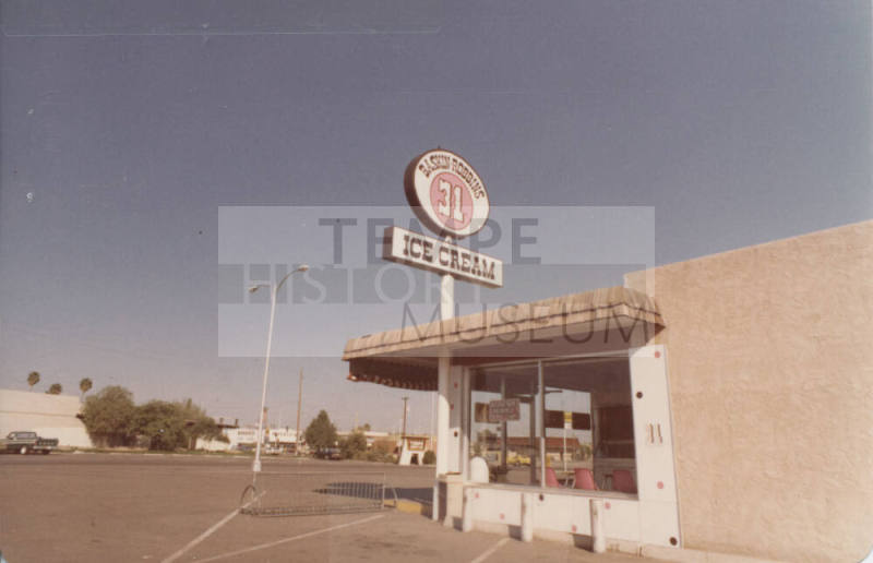 Baskin-Robbins - 809 South Mill Avenue, Tempe, Arizona