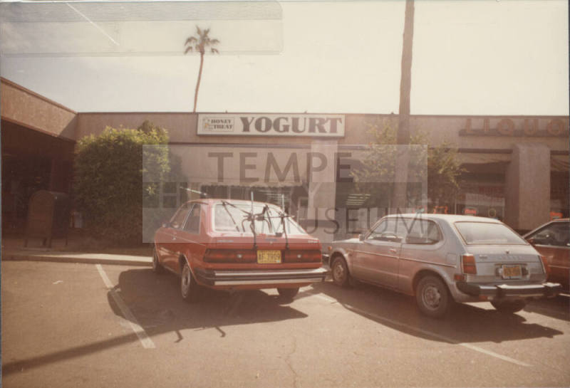 Honey Treat Yogurt -  907  S. Mill Avenue, Tempe, Arizona
