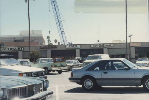 Top's Liquor - 909 S. Mill Avenue, Tempe, Arizona